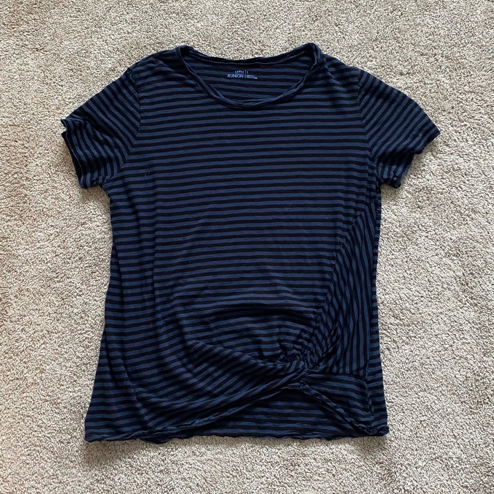 14th & Union side tie shirt
